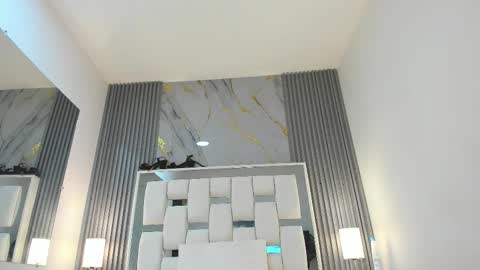 Vanessa Hard online show from 10/21/25, 07:58