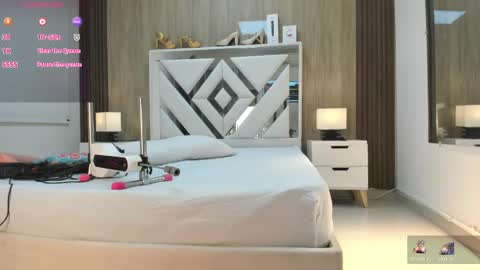 Snapshot of vanessahard_as chatting on 04/28/26, 08:03 Vanessa Hard online show from 04/28/26, 08:03