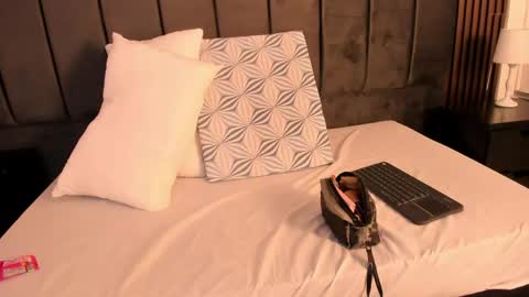 Snapshot of vanessahard_as chatting on 06/06/26, 07:29 Vanessa Hard online show from 06/06/26, 07:29
