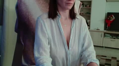 Snapshot of vanessalarahot chatting on 12/18/24, 04:39 Vanessa online show from 12/18/24, 04:39
