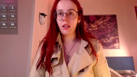 Snapshot of vanessalincum chatting on 10/21/25, 06:25 Vanessa follow me -  I will answer you there at any time online show from 10/21/25, 06:25
