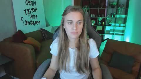 Vanessa online show from 10/24/25, 05:59
