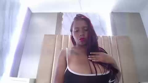 Snapshot of vanessarodriguez69 chatting on 03/20/26, 08:46 Vanessa online show from 03/20/26, 08:46