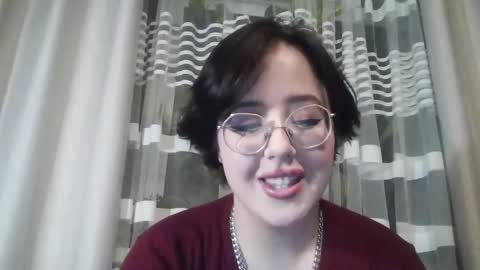 vanessashadow online show from 10/19/25, 03:12