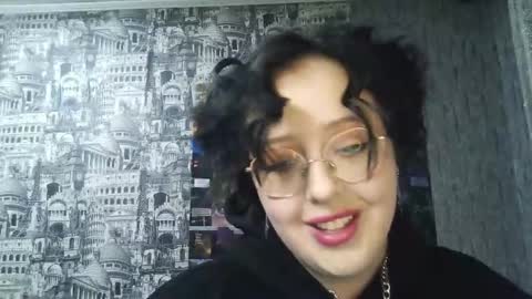 Snapshot of vanessashadow chatting on 11/19/25, 05:24 vanessashadow online show from 11/19/25, 05:24
