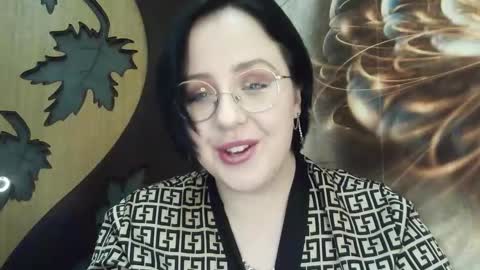 Snapshot of vanessashadow chatting on 11/29/25, 06:00 vanessashadow online show from 11/29/25, 06:00