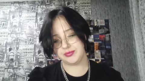 Snapshot of vanessashadow chatting on 12/01/25, 07:30 vanessashadow online show from 12/01/25, 07:30