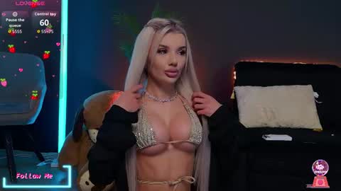 Vanessa online show from 07/05/26, 01:18