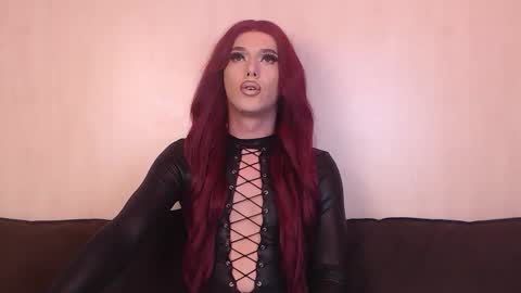 Snapshot of vanessaviperr chatting on 10/25/25, 09:09 Vanessa online show from 10/25/25, 09:09