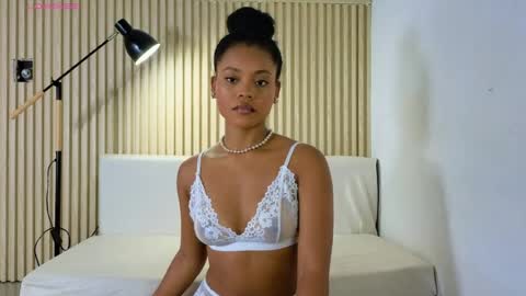 New account follow me online show from 03/27/26, 08:30