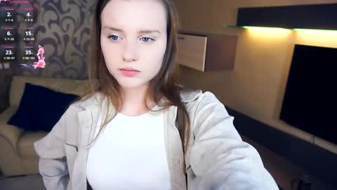 Luna online show from 11/01/25, 06:21