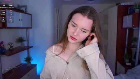 Luna online show from 01/07/26, 06:21