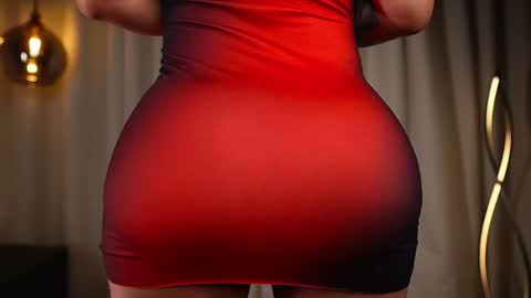 Snapshot of vaniaa_ chatting on 01/25/25, 02:04 Vania online show from 01/25/25, 02:04