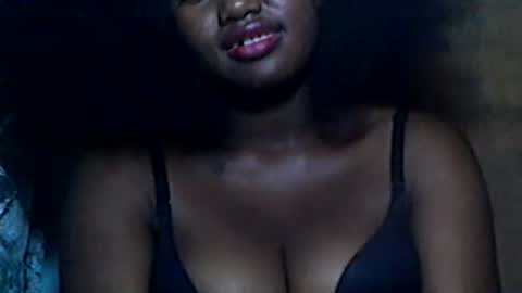 vaniah321 online show from 01/15/25, 07:59