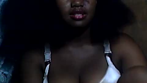 vaniah321 online show from 01/16/25, 09:48