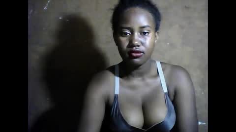 vaniah321 online show from 01/20/25, 06:21