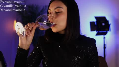 Snapshot of vanilla_velvet chatting on 01/13/25, 10:13 Annabet online show from 01/13/25, 10:13