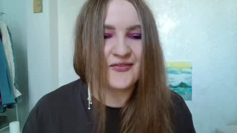 Snapshot of vanilladesire chatting on 07/04/26, 10:32 vanilladesire online show from 07/04/26, 10:32
