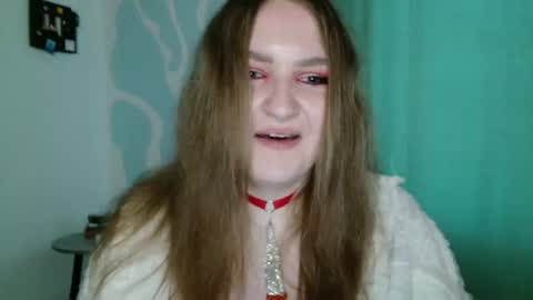 Snapshot of vanilladesire chatting on 07/08/26, 12:20 vanilladesire online show from 07/08/26, 12:20