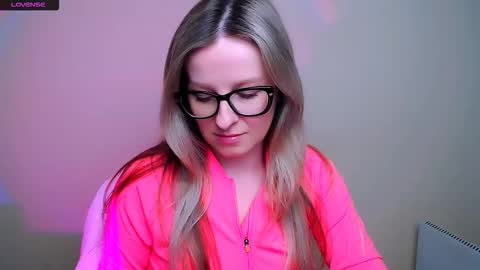 Mia online show from 02/10/26, 08:18