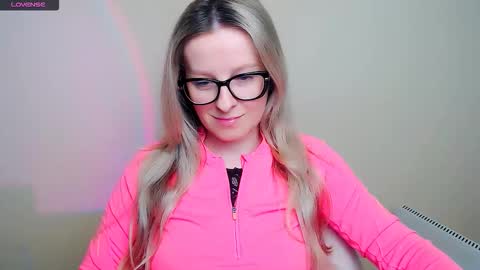 Mia online show from 02/11/26, 08:19