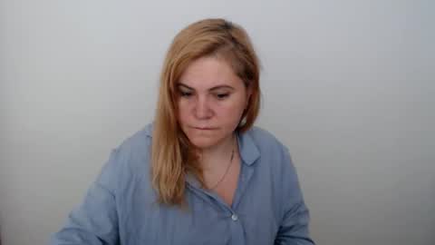Snapshot of vanillaloveli chatting on 06/07/26, 07:34 vanillaloveli online show from 06/07/26, 07:34