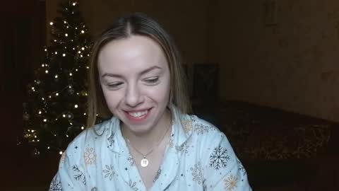 Snapshot of vanillamuffin chatting on 12/22/25, 06:43 VanillaMuffin online show from 12/22/25, 06:43