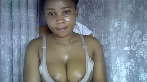 Snapshot of vanillavenus chatting on 03/26/26, 11:21 vanillavenus online show from 03/26/26, 11:21