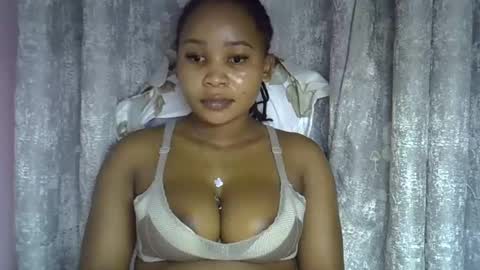 Snapshot of vanillavenus chatting on 04/18/26, 10:32 vanillavenus online show from 04/18/26, 10:32