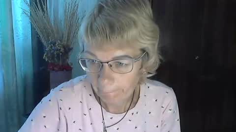 Vanillaxcreamy online show from 10/04/25, 10:24