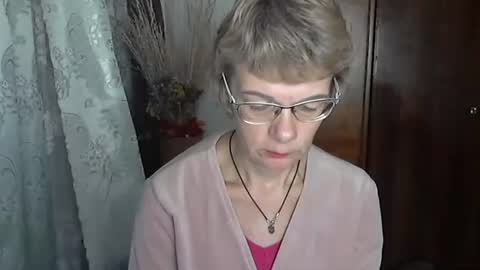 Vanillaxcreamy online show from 11/24/25, 02:28