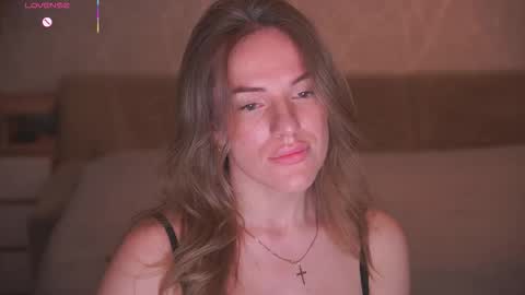 Snapshot of vanille_mystery chatting on 11/20/25, 07:35 Sophie online show from 11/20/25, 07:35