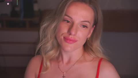 Sophie online show from 05/22/26, 09:31