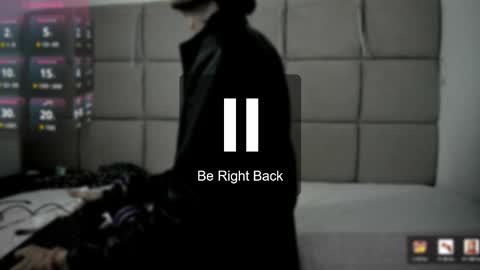 vannellope_96 online show from 02/15/26, 07:10