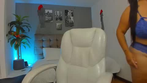 Snapshot of vannelope_bigboobs chatting on 10/30/25, 11:55 vannelope_bigboobs online show from 10/30/25, 11:55