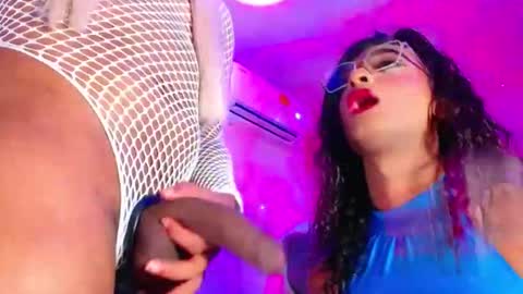 Snapshot of vannesa01 chatting on 10/15/25, 07:47 vannesa01 online show from 10/15/25, 07:47