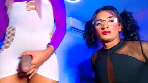 vannesa01 online show from 02/26/26, 07:35