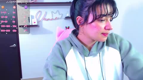 Vanesa online show from 03/11/25, 10:09