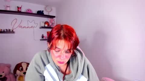 Snapshot of vannessa_shy chatting on 04/29/26, 10:05 Vanesa online show from 04/29/26, 10:05