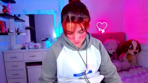 Snapshot of vannessa_shy chatting on 05/16/26, 11:46 Vanesa online show from 05/16/26, 11:46