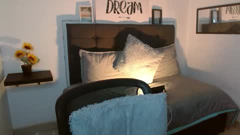 vane online show from 09/11/25, 08:09