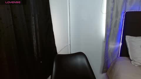 vane online show from 10/24/25, 07:54