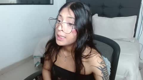 vane online show from 11/06/25, 08:21