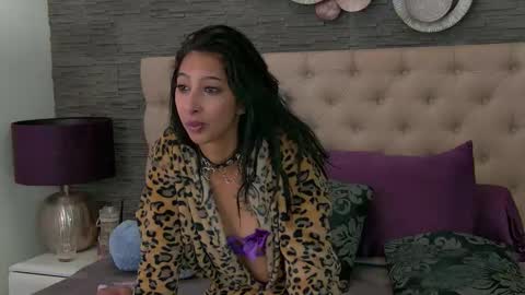 Vanessa online show from 11/09/25, 08:07