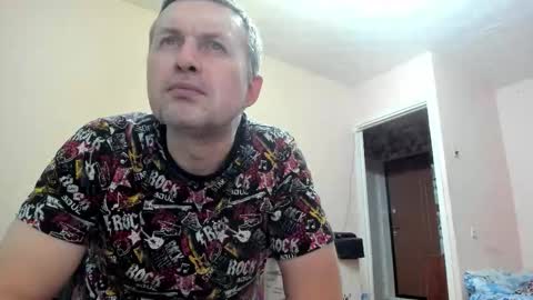 vano_822 online show from 10/18/25, 10:54