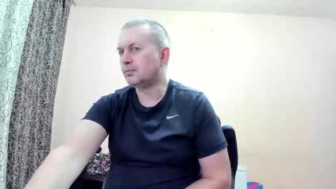 vano_822 online show from 11/28/25, 07:49