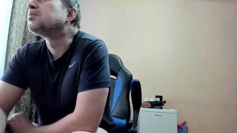 vano_822 online show from 02/15/26, 09:41