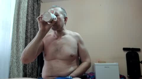 Snapshot of vano_822 chatting on 05/02/26, 05:34 vano_822 online show from 05/02/26, 05:34