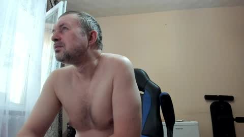 Snapshot of vano_822 chatting on 05/19/26, 06:09 vano_822 online show from 05/19/26, 06:09