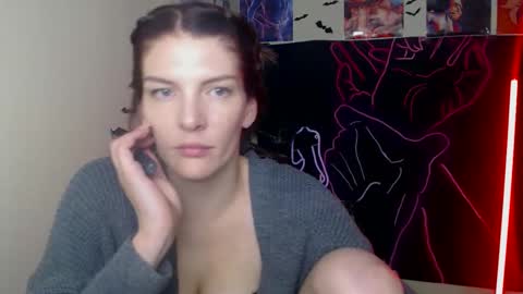 Snapshot of vanrey_ chatting on 11/23/25, 06:19 Vanessa online show from 11/23/25, 06:19